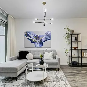 https://prime-location-stunning-2-bdrm-condo.hotelstorontoontario.org